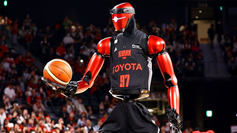 Toyota's CUE7 robot shoots hoops using AI Education Guide